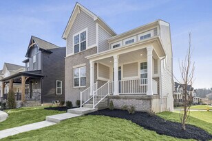 5694 Ohio Trl in Cincinnati, OH - Building Photo