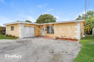 6831 NW 25th Ct in Sunrise, FL - Building Photo - Building Photo