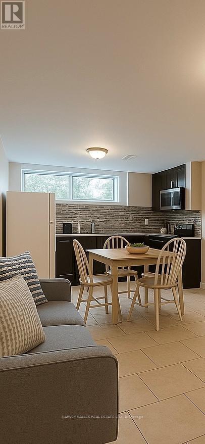 47 Santa Barbara Rd in Toronto, ON - Building Photo - Building Photo