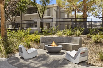 FireSkye in Las Vegas, NV - Foto de edificio - Building Photo