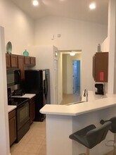 2239 Victoria Dr in Davenport, FL - Building Photo - Building Photo