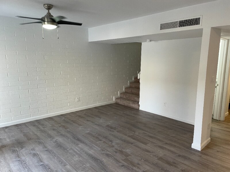 1815 W Tuckey Ln in Phoenix, AZ - Building Photo