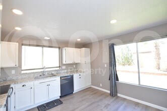 3606 W Creedance Blvd in Glendale, AZ - Building Photo - Building Photo