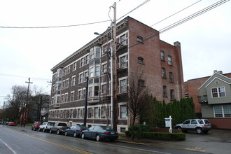 The Bretnor in Portland, OR - Building Photo - Building Photo