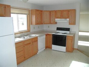 1322 214th Ave in New Richmond, WI - Building Photo - Building Photo