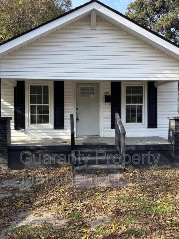 property at 1005 N King Ave