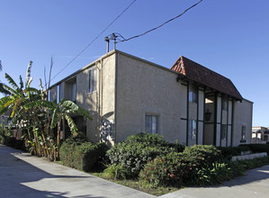 524 W Wilshire Ave in Fullerton, CA - Building Photo - Building Photo