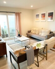 1522 S Centinela Ave, Unit Furnished Santa Monica1BR in Los Angeles, CA - Building Photo - Building Photo