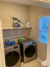 118 Eagle Lake Dr in Hutto, TX - Foto de edificio - Building Photo