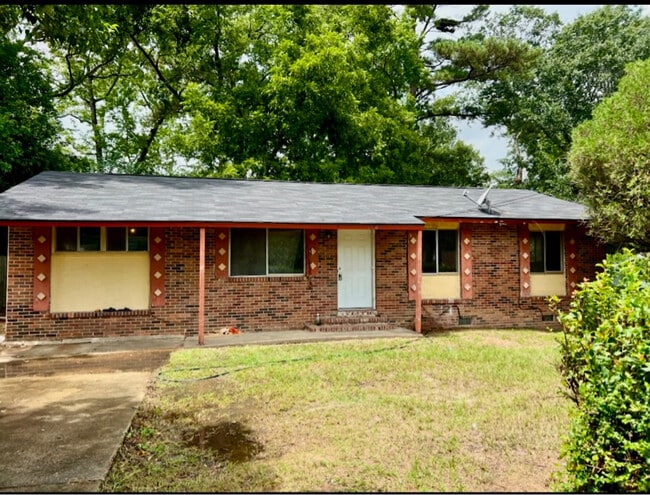 1705 Floyd Rd