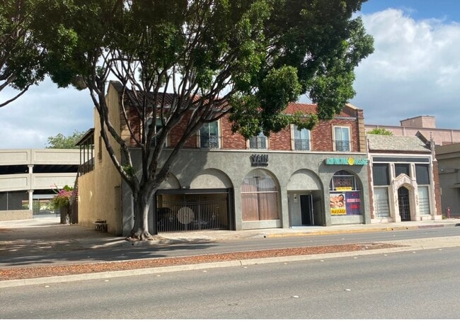 2561 E Colorado Blvd, Unit Apt #1