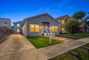 2620 Delafield St in Houston, TX - Building Photo
