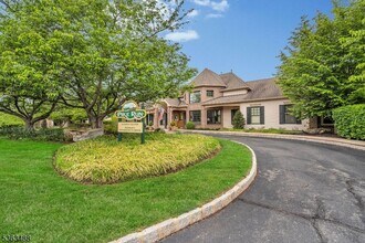 1803 Taggert Dr in Montgomery, NJ - Building Photo - Building Photo