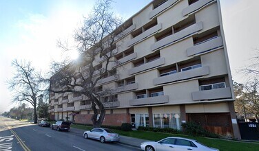 1320 N Monroe St in Stockton, CA - Building Photo - Building Photo