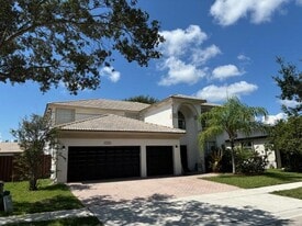 12522 NW 18th Mnr in Pembroke Pines, FL - Building Photo