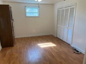 620 Metairie Lawn Dr in Metairie, LA - Building Photo - Building Photo