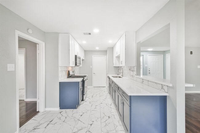 1011 Cedar Post Ct