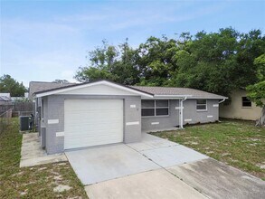 7721 Arbordale Dr in Port Richey, FL - Building Photo - Building Photo