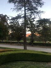 3141 Country Club Dr in Glendale, CA - Building Photo - Building Photo