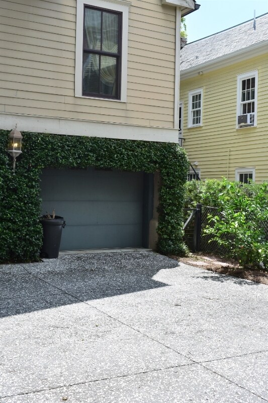 66 Rutledge Ave in Charleston, SC - Building Photo - Building Photo