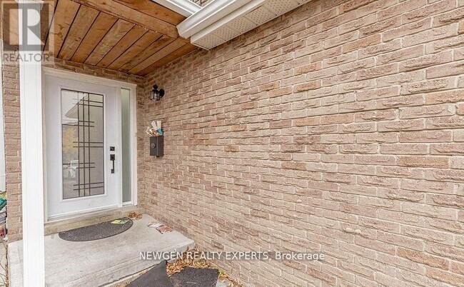 101 Banting Crescent in Brampton, ON - Building Photo - Building Photo