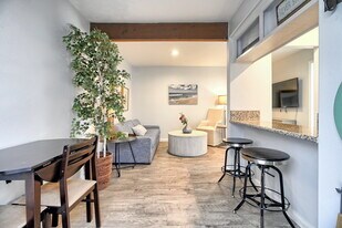 398 Highland Dr in Oxnard, CA - Building Photo