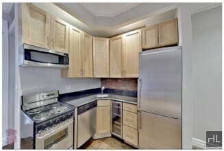 East 35th Street in New York, NY - Building Photo - Building Photo