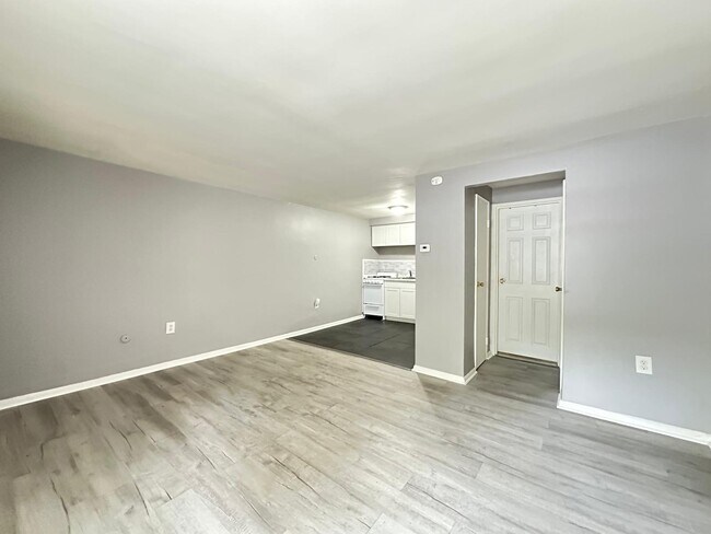 7131 Marshall Rd in Upper Darby, PA - Building Photo - Building Photo