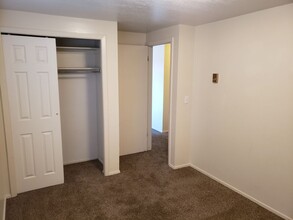 304 - Cedar Apartments, LLC in Cedar City, UT - Foto de edificio - Interior Photo