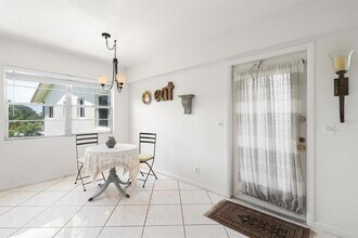 200 Mansfield F in Boca Raton, FL - Building Photo - Building Photo