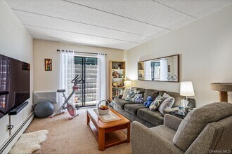 66-07 242nd St in Queens, NY - Building Photo - Building Photo