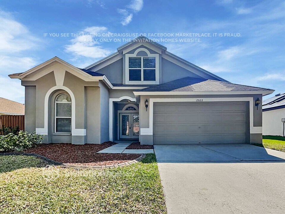 2603 Allwood Ave in Valrico, FL - Building Photo