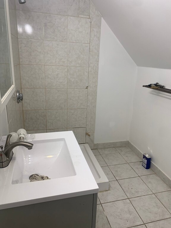 40 Brackett St, Unit 2 in Boston, MA - Building Photo - Building Photo