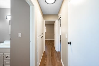 Mayfield Park Apartments in San Bernardino, CA - Building Photo - Interior Photo