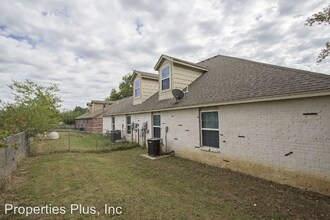 2104 21st St N in Claremore, OK - Building Photo - Building Photo