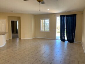 42947 Beamer Ct in Temecula, CA - Foto de edificio - Building Photo