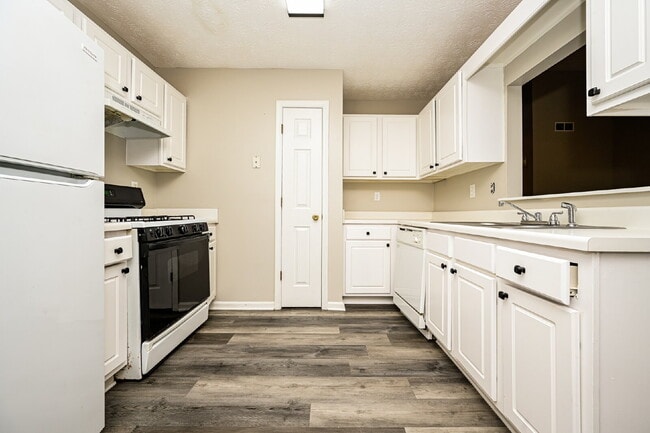 819 Sweetwater Way in Mcdonough, GA - Building Photo - Building Photo