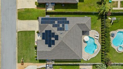 3552 Pelican Bay Cir in Gulf Breeze, FL - Building Photo - Building Photo