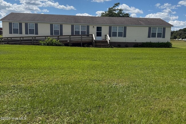 722 Tulls Creek Rd in Moyock, NC - Building Photo - Building Photo