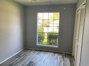 16619 La Gloria Dr in Houston, TX - Building Photo - Building Photo