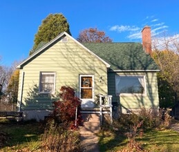 418 Blemhuber Ave in Marquette, MI - Building Photo - Building Photo