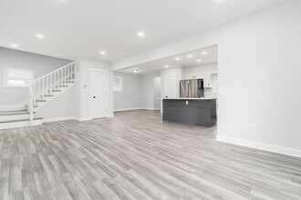 905 Carpenter St in Columbus, OH - Building Photo - Building Photo