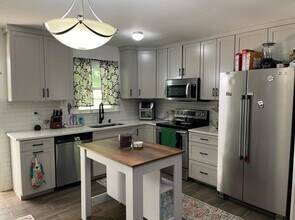 324 Heather Ct in Asheville, NC - Building Photo - Building Photo