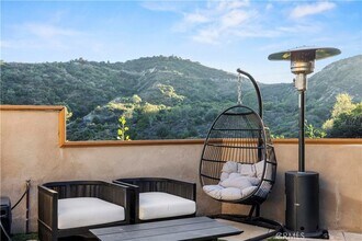 4000 Bouquete St in Glendale, CA - Building Photo - Building Photo