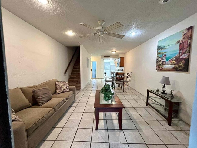 715 SW 75th St in Gainesville, FL - Building Photo - Building Photo