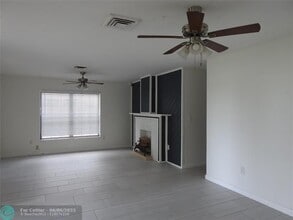 1534 SW 10th Ave in Fort Lauderdale, FL - Foto de edificio - Building Photo