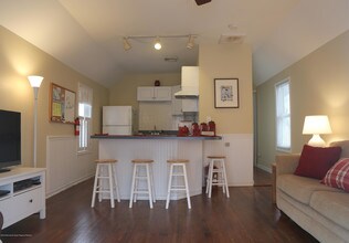 88 Webb Ave in Ocean Grove, NJ - Building Photo - Building Photo