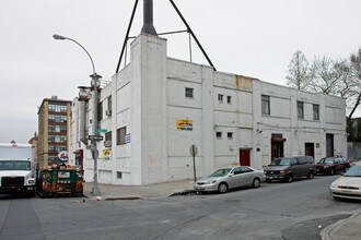40-44 24th St in Long Island City, NY - Building Photo - Building Photo