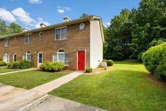 4071 Hidden Hollow Dr in Gainesville, GA - Building Photo - Building Photo