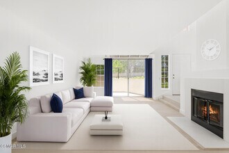 4220 Lost Hills Rd in Calabasas, CA - Building Photo - Building Photo